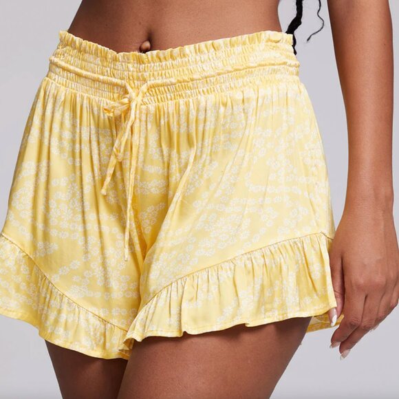 NWT - Chaser Amalfi Lemon Zest Short (Currently On Website) - Picture 2 of 9